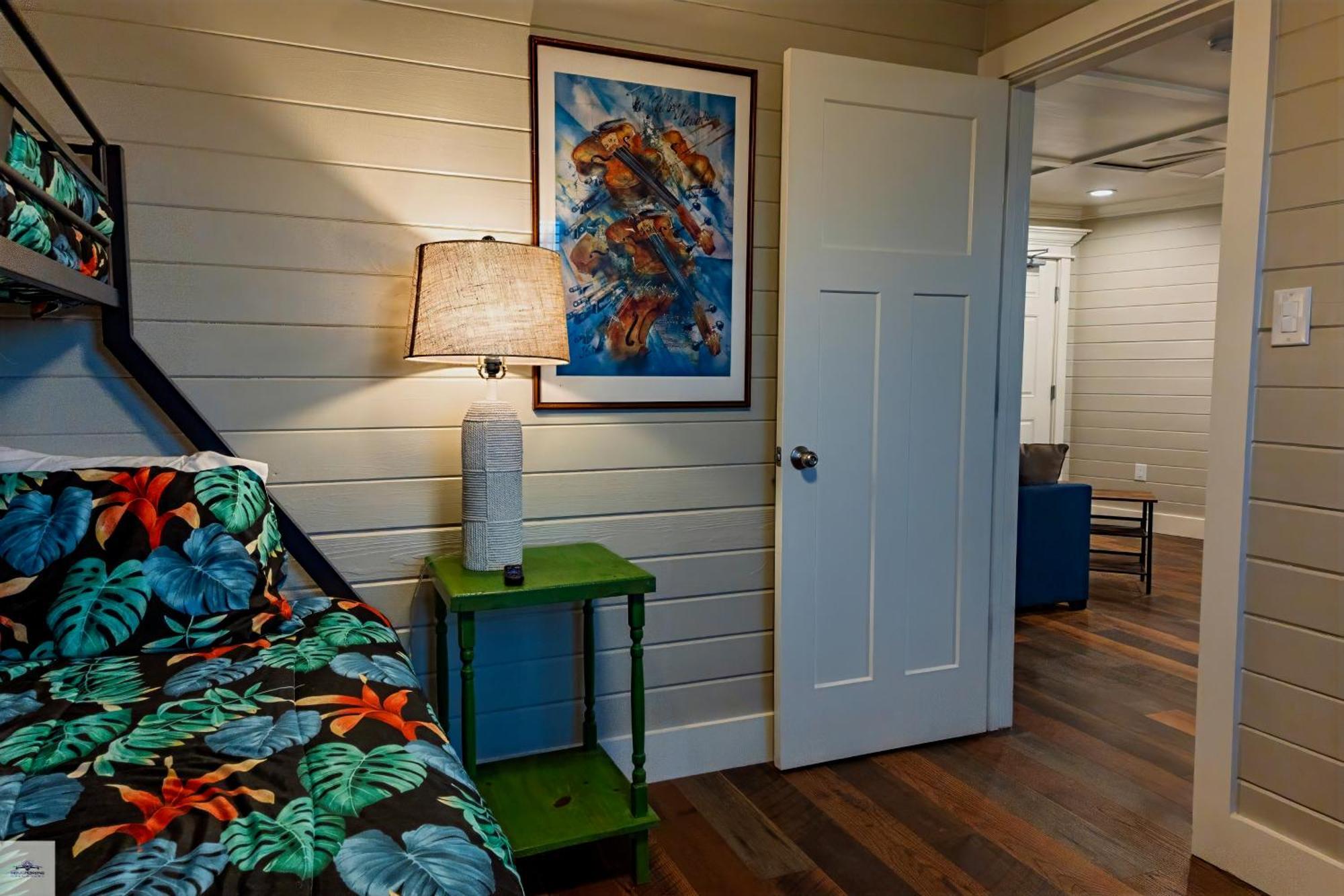 Blue Dolphin Inn And Cottages Grand Isle Eksteriør bilde
