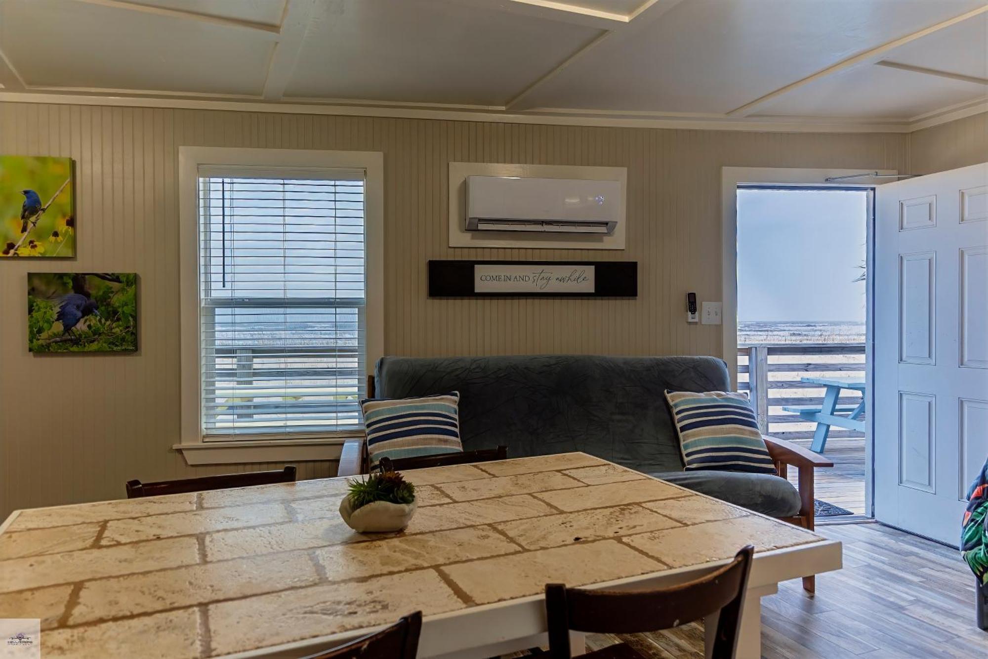 Blue Dolphin Inn And Cottages Grand Isle Eksteriør bilde